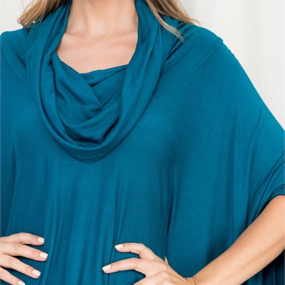 Teal Poncho - Picture 3 of 11